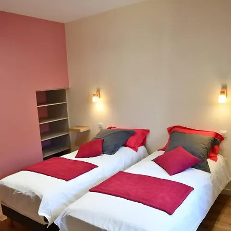 Holiday home Grande Maison De Les Reinettes